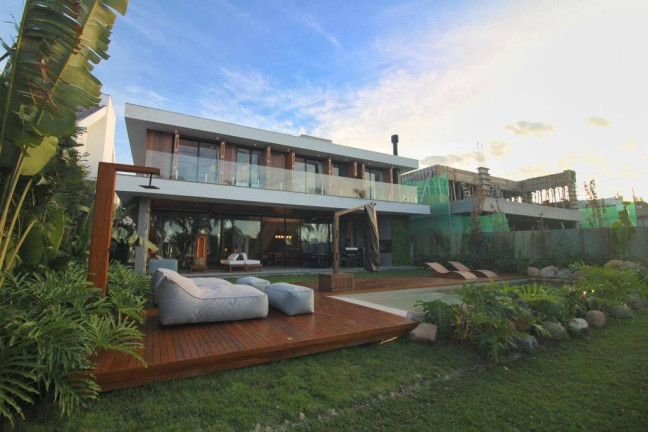 Imagem Casa com 5 Quartos à Venda, em Xangri-lá Imagem Casa com 5 Quartos à Venda, em Xangri-lá