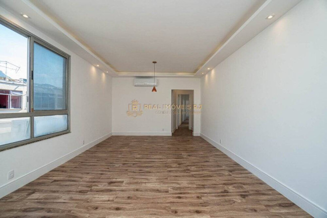 Imagem Apartamento com 4 Quartos à Venda, 130 m² em Tijuca - Rio De Janeiro Imagem Apartamento com 4 Quartos à Venda, 130 m² em Tijuca - Rio De Janeiro