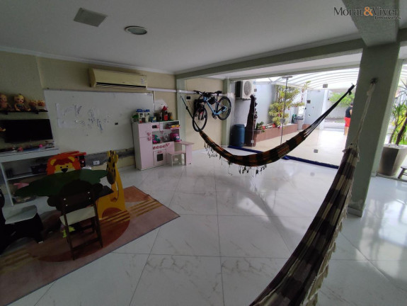 Imagem Casa com 3 Quartos à Venda, 310 m² em Sitio Cercado - Curitiba Imagem Casa com 3 Quartos à Venda, 310 m² em Sitio Cercado - Curitiba