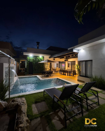 Casa de Condomínio com 3 Quartos à Venda, 215 m² em Condomínio Primor Das Torres - Cuiabá