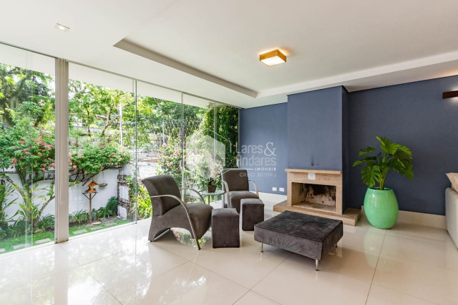 Imagem Casa com 6 Quartos à Venda, 530 m² em Brooklin - São Paulo Imagem Casa com 6 Quartos à Venda, 530 m² em Brooklin - São Paulo