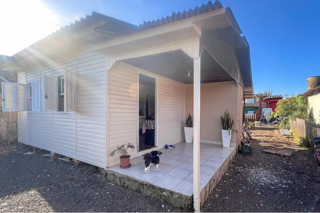 Imagem Casa com 2 Quartos à Venda, 500 m² em Mathias Velho - Canoas Imagem Casa com 2 Quartos à Venda, 500 m² em Mathias Velho - Canoas