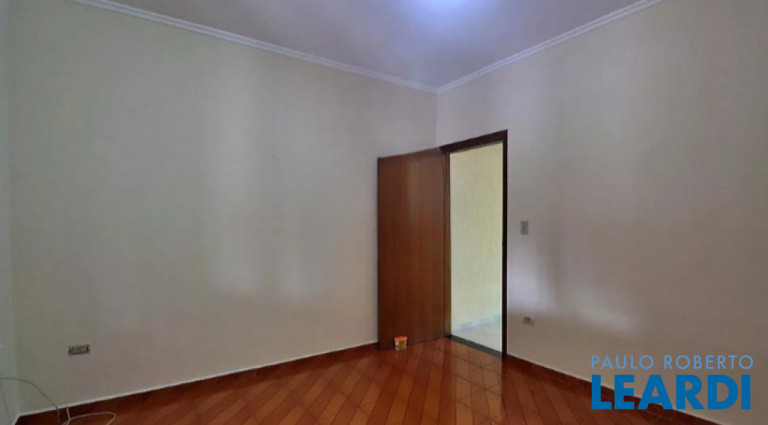 Imagem Casa com 3 Quartos à Venda, 130 m² em Jardim Stella - Santo André Imagem Casa com 3 Quartos à Venda, 130 m² em Jardim Stella - Santo André