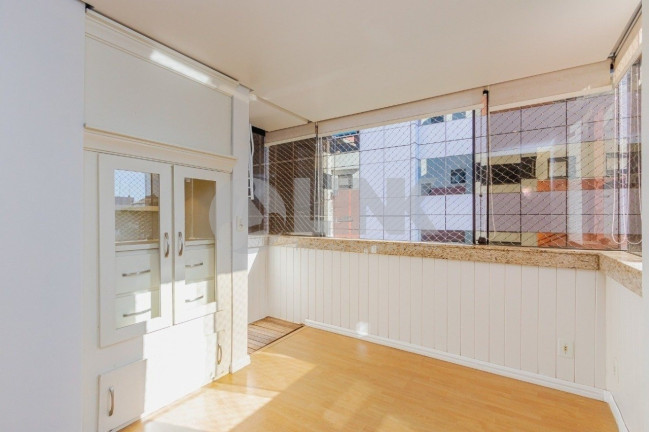 Imagem Apartamento com 3 Quartos à Venda, 83 m² em Mont Serrat - Porto Alegre