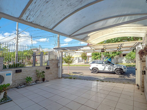 Foto do imóvel Casa com 3 Quartos à Venda, 224 m² em Sarandi - Porto Alegre