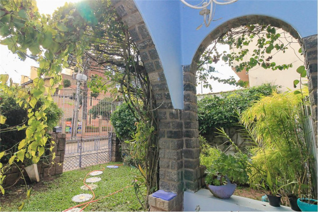 Imagem Casa com 2 Quartos à Venda, em Tristeza - Porto Alegre Imagem Casa com 2 Quartos à Venda, em Tristeza - Porto Alegre