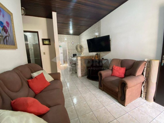 Imagem Casa com 2 Quartos à Venda, 65 m² Imagem Casa com 2 Quartos à Venda, 65 m²