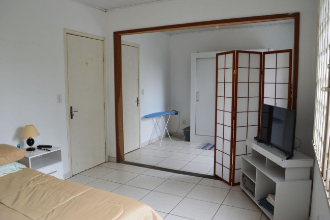 Imagem Casa com 3 Quartos à Venda, em Azenha - Porto Alegre Imagem Casa com 3 Quartos à Venda, em Azenha - Porto Alegre
