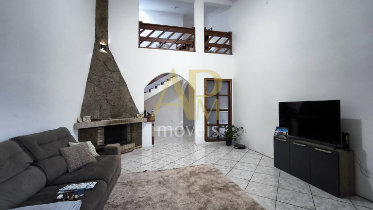 Imagem Casa com 3 Quartos à Venda, 300 m² em Praia João Rosa - Biguaçu Imagem Casa com 3 Quartos à Venda, 300 m² em Praia João Rosa - Biguaçu