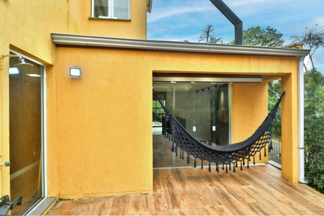 Imagem Casa com 3 Quartos à Venda, 230 m² em Mário Quintana - Porto Alegre Imagem Casa com 3 Quartos à Venda, 230 m² em Mário Quintana - Porto Alegre