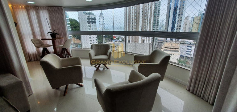 Imagem Apartamento com 3 Quartos à Venda, 110 m² em Centro - Balneário Camboriú Imagem Apartamento com 3 Quartos à Venda, 110 m² em Centro - Balneário Camboriú