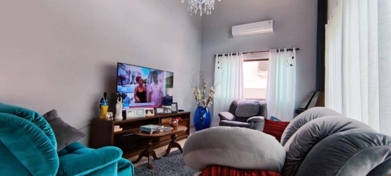 Imagem Casa com 2 Quartos à Venda, 300 m² em Parque Arco Iris - Atibaia Imagem Casa com 2 Quartos à Venda, 300 m² em Parque Arco Iris - Atibaia