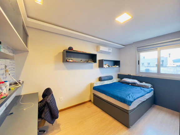 Imagem Casa com 3 Quartos à Venda, 211 m² em Bairro São José - Santa Maria