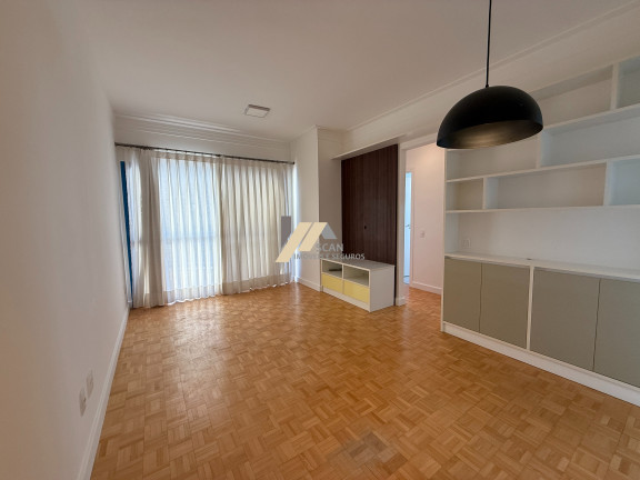 Imagem Imóvel com 2 Quartos à Venda, 60 m² em Cambuí - Campinas Imagem Imóvel com 2 Quartos à Venda, 60 m² em Cambuí - Campinas