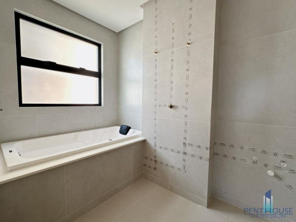 Imagem Apartamento com 4 Quartos à Venda, 152 m² em Centro - Balneário Camboriú Imagem Apartamento com 4 Quartos à Venda, 152 m² em Centro - Balneário Camboriú