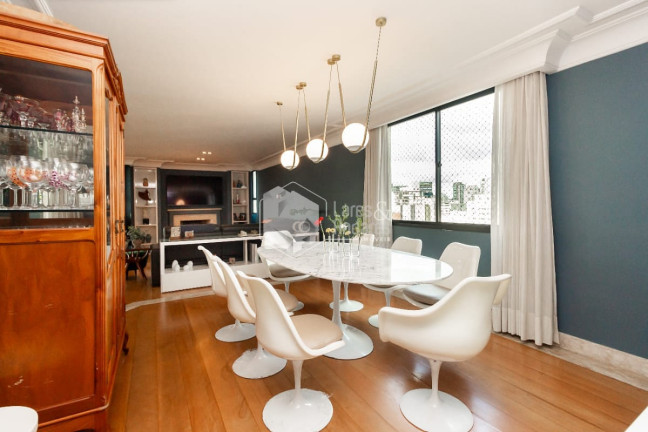 Imagem Apartamento com 3 Quartos à Venda, 235 m² em Moema - São Paulo
