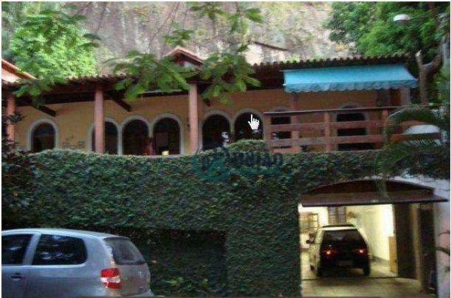 Imagem Casa com 3 Quartos à Venda, 370 m² em Itacoatiara - Niterói Imagem Casa com 3 Quartos à Venda, 370 m² em Itacoatiara - Niterói