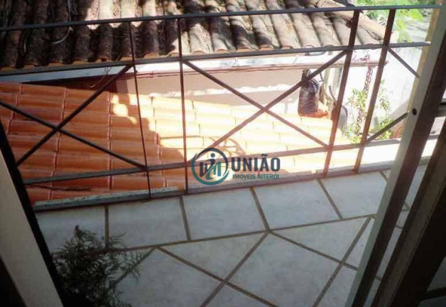 Imagem Casa com 4 Quartos à Venda, 150 m² em Maria Paula - Niterói Imagem Casa com 4 Quartos à Venda, 150 m² em Maria Paula - Niterói