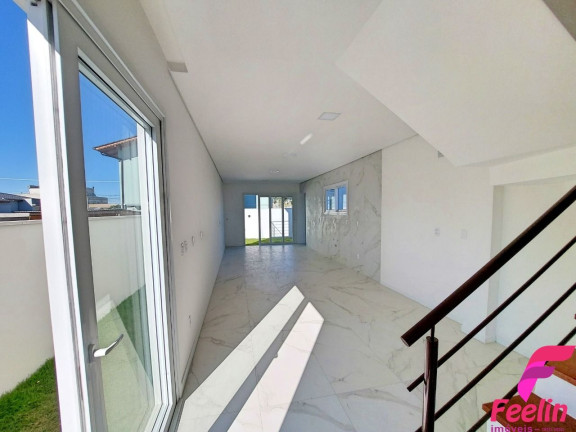 Imagem Casa com 3 Quartos à Venda, 131 m² em Campeche - Florianópolis