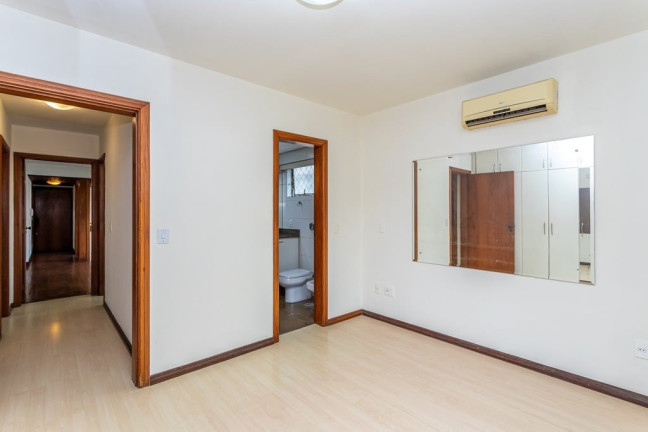 Imagem Apartamento com 3 Quartos à Venda, 124 m² em Petrópolis - Porto Alegre Imagem Apartamento com 3 Quartos à Venda, 124 m² em Petrópolis - Porto Alegre