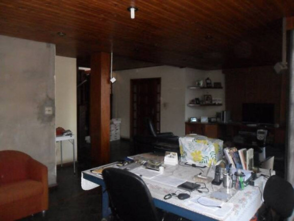 Imagem Casa com 7 Quartos à Venda, 400 m² em Camargos - Belo Horizonte Imagem Casa com 7 Quartos à Venda, 400 m² em Camargos - Belo Horizonte