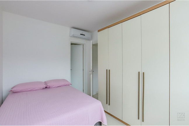 Imagem Imóvel com 2 Quartos à Venda, 58 m² em Vila Nova - Porto Alegre Imagem Imóvel com 2 Quartos à Venda, 58 m² em Vila Nova - Porto Alegre