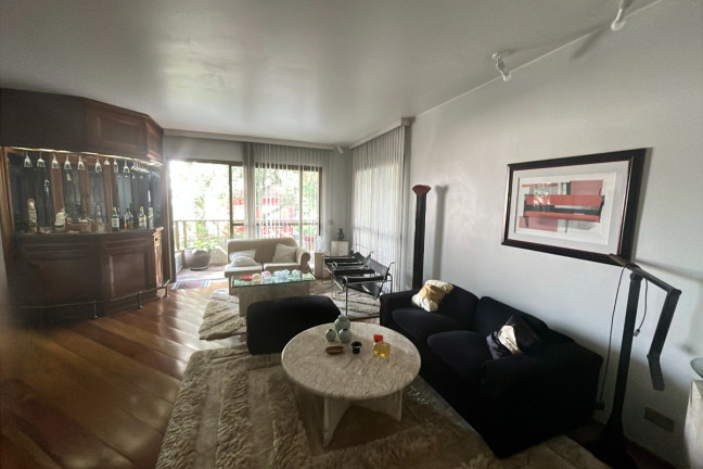 Imagem Apartamento com 3 Quartos à Venda, 194 m² em Moema - São Paulo