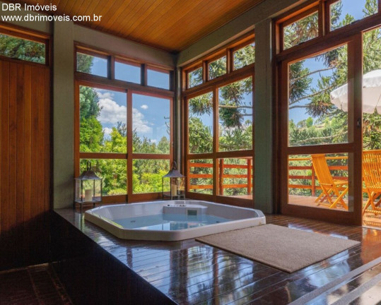 Imagem Casa com 7 Quartos à Venda, 545 m² em Campos Do Jordão - São Paulo Imagem Casa com 7 Quartos à Venda, 545 m² em Campos Do Jordão - São Paulo