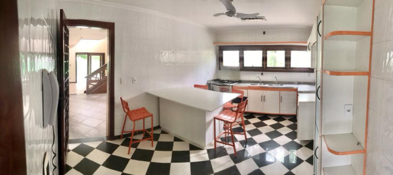 Imagem Casa com 4 Quartos à Venda, 320 m² em Lauro De Freitas - Lauro De Freitas
