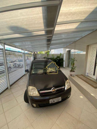 Imagem Sobrado com 4 Quartos à Venda, 200 m² em Boqueirão - Santos
