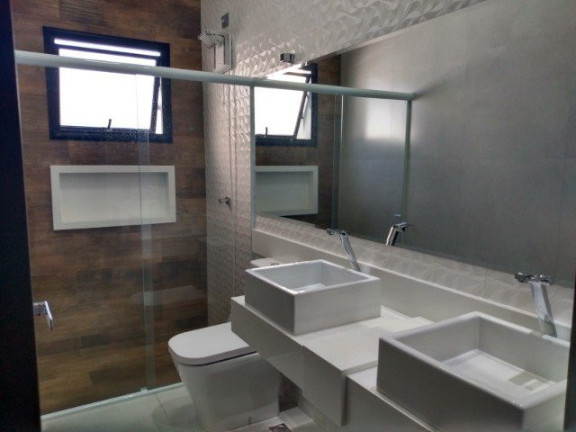 Imagem Casa com 3 Quartos à Venda, 193 m² em Estiva - Taubaté Imagem Casa com 3 Quartos à Venda, 193 m² em Estiva - Taubaté