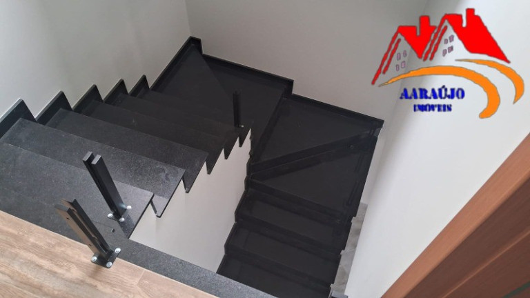 Imagem Casa com 3 Quartos à Venda, 214 m² em Jd Das Flores - Osasco Imagem Casa com 3 Quartos à Venda, 214 m² em Jd Das Flores - Osasco