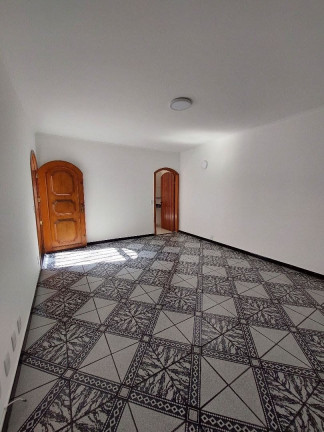 Imagem Imóvel com 3 Quartos à Venda, em Jardim Triana - São Paulo Imagem Imóvel com 3 Quartos à Venda, em Jardim Triana - São Paulo