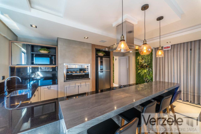 Imagem Apartamento com 3 Quartos à Venda, 179 m² em Estados - Balneário Camboriú Imagem Apartamento com 3 Quartos à Venda, 179 m² em Estados - Balneário Camboriú