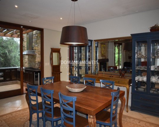 Imagem Casa com 4 Quartos à Venda, 405 m² em Região Do Vale Encantado - Campos Do Jordão Imagem Casa com 4 Quartos à Venda, 405 m² em Região Do Vale Encantado - Campos Do Jordão