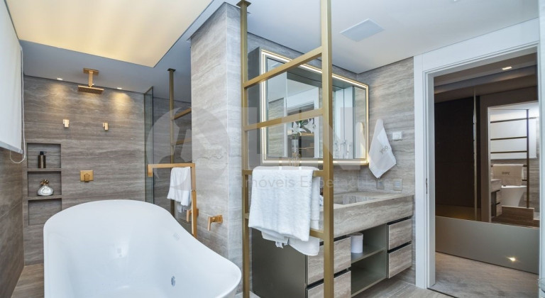Imagem Apartamento com 4 Quartos à Venda, 291 m² em Moinhos De Vento - Porto Alegre Imagem Apartamento com 4 Quartos à Venda, 291 m² em Moinhos De Vento - Porto Alegre