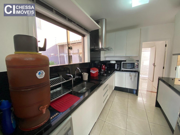 Imagem Casa com 3 Quartos à Venda ou Locação, 517 m² em Centro - Itajaí Imagem Casa com 3 Quartos à Venda ou Locação, 517 m² em Centro - Itajaí