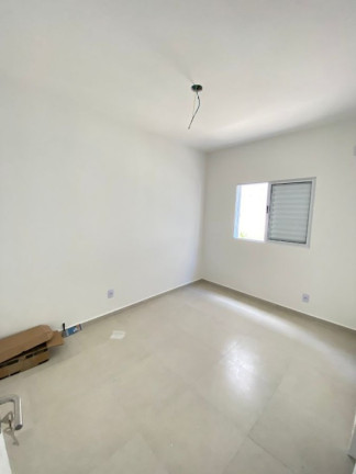 Imagem Casa com 3 Quartos à Venda, 93 m² em Jardim Regina - Itanhaem Imagem Casa com 3 Quartos à Venda, 93 m² em Jardim Regina - Itanhaem