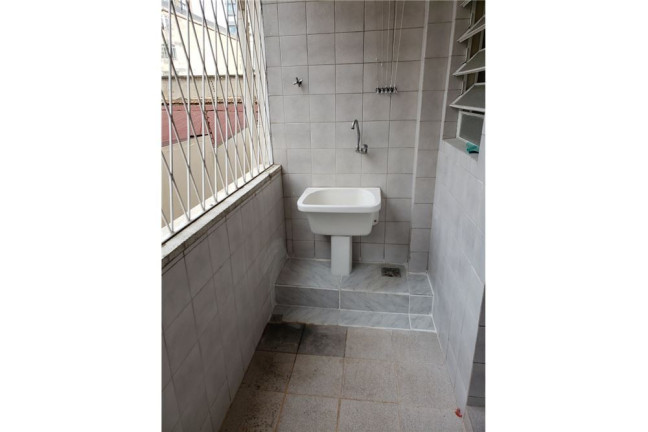 Imagem Imóvel com 2 Quartos à Venda,  em Auxiliadora - Porto Alegre