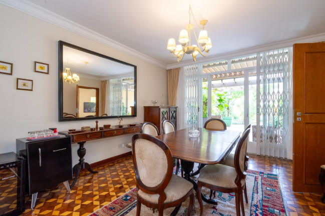 Imagem Casa com 4 Quartos à Venda, 375 m² em Moema - São Paulo Imagem Casa com 4 Quartos à Venda, 375 m² em Moema - São Paulo