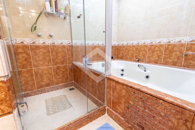 Imagem Apartamento com 4 Quartos à Venda, 568 m² em Lagoa - Rio De Janeiro Imagem Apartamento com 4 Quartos à Venda, 568 m² em Lagoa - Rio De Janeiro