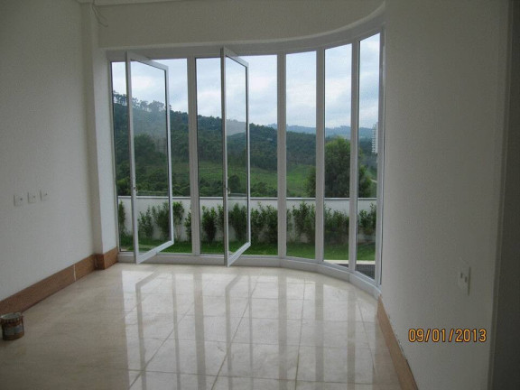 Imagem Casa com 4 Quartos para Alugar, 592 m² em Tamboré - Santana De Parnaíba