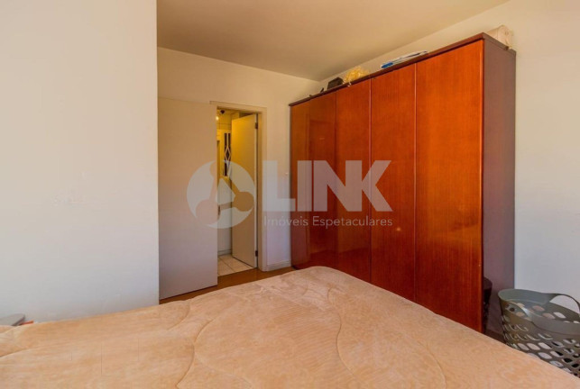 Imagem Apartamento com 3 Quartos à Venda, 83 m² em Mont Serrat - Porto Alegre