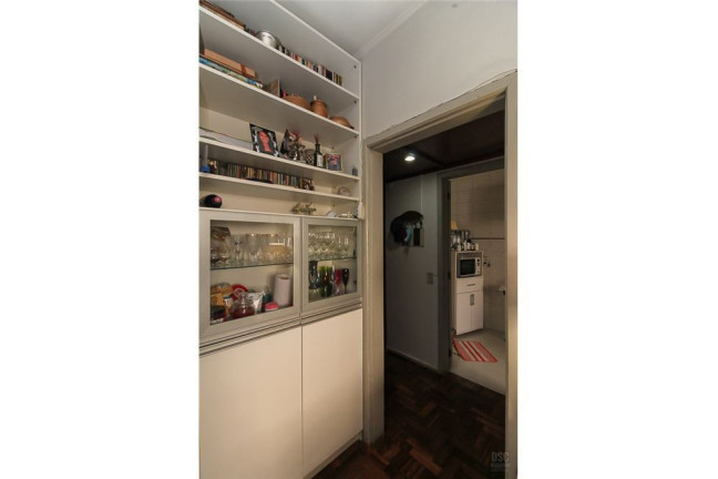 Imagem Imóvel com 2 Quartos à Venda, em Azenha - Porto Alegre Imagem Imóvel com 2 Quartos à Venda, em Azenha - Porto Alegre