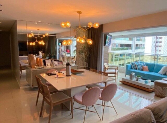 Apartamento com 3 Quartos à Venda, 190 m² em Guararapes - Fortaleza