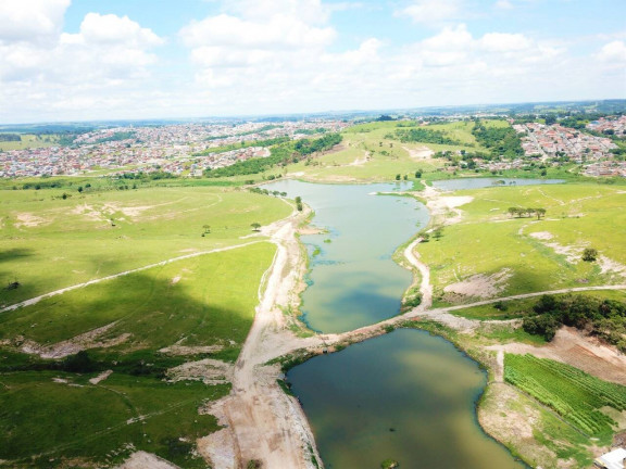 Imagem Chácara à Venda, 450 m² em Chácaras Luzitana - Hortolândia Imagem Chácara à Venda, 450 m² em Chácaras Luzitana - Hortolândia