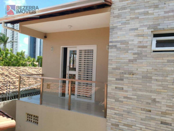 Casa com 5 Quartos à Venda, 228 m² em Lagoa Nova - Natal