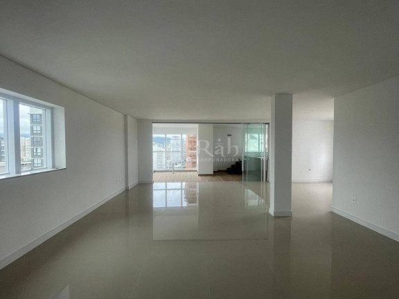 Imagem Cobertura com 4 Quartos à Venda, 228 m² em Meia Praia - Itapema