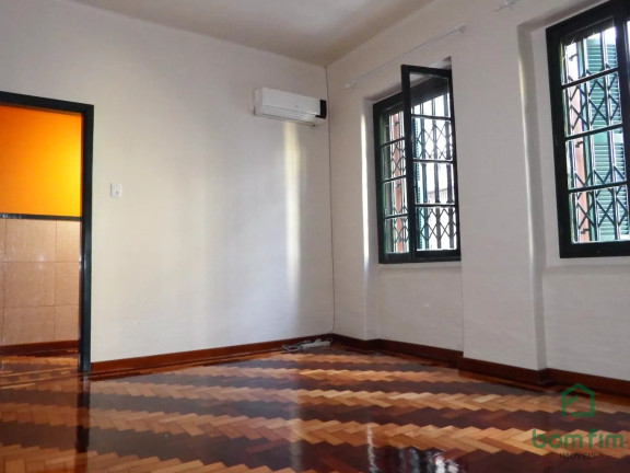 Imagem Apartamento com 2 Quartos à Venda, 100 m² em Centro Histórico - Porto Alegre Imagem Apartamento com 2 Quartos à Venda, 100 m² em Centro Histórico - Porto Alegre
