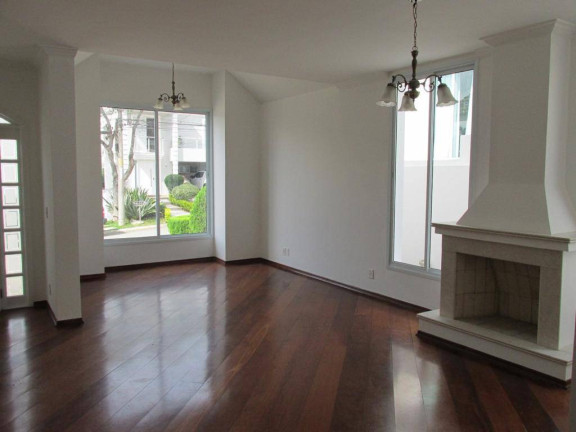 Casa com 3 Quartos para Alugar, 310 m² em Alphaville - Santana De Parnaíba
